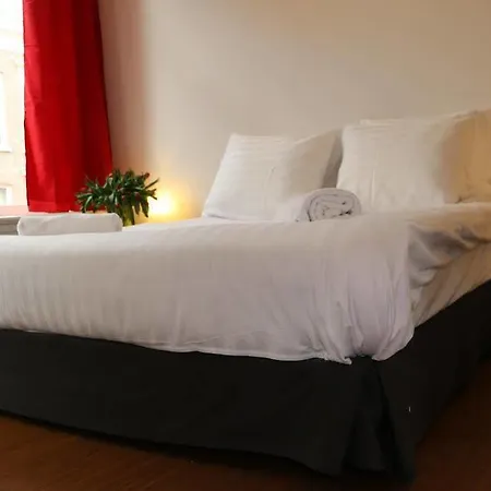 Szálloda Floris 2*