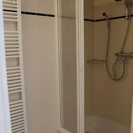 Floris Otel 2*
